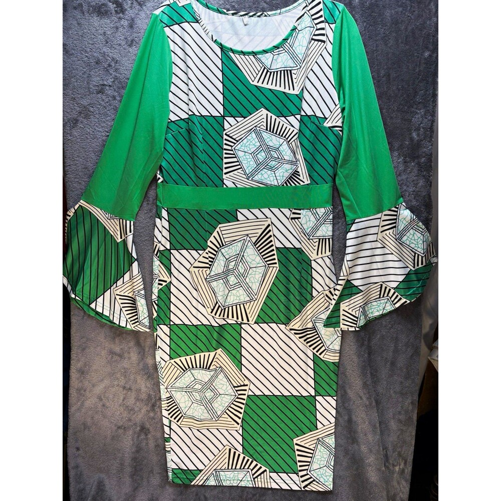Green White Black Geometric Shift Dress Round Neck 3/4 Bell Sleeve M